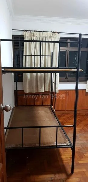 5 Room (5A) HDB for Rent in 279 Toh Guan Road - Image 6