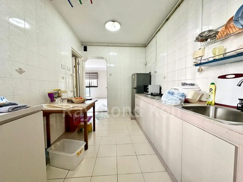 Common Room (HDB) for Rent in  144 Lorong 2 Toa Payoh - Image 2