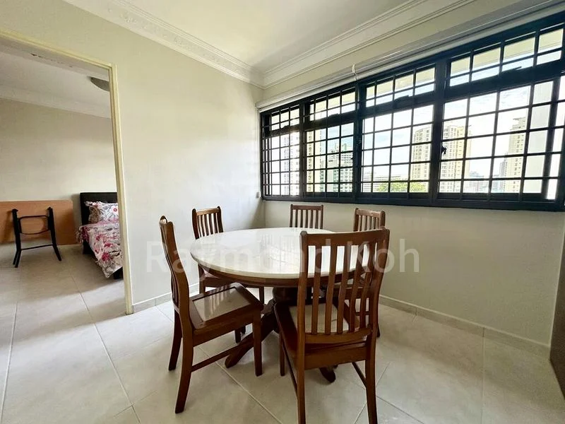 Common Room (HDB) for Rent in  144 Lorong 2 Toa Payoh - Image 4