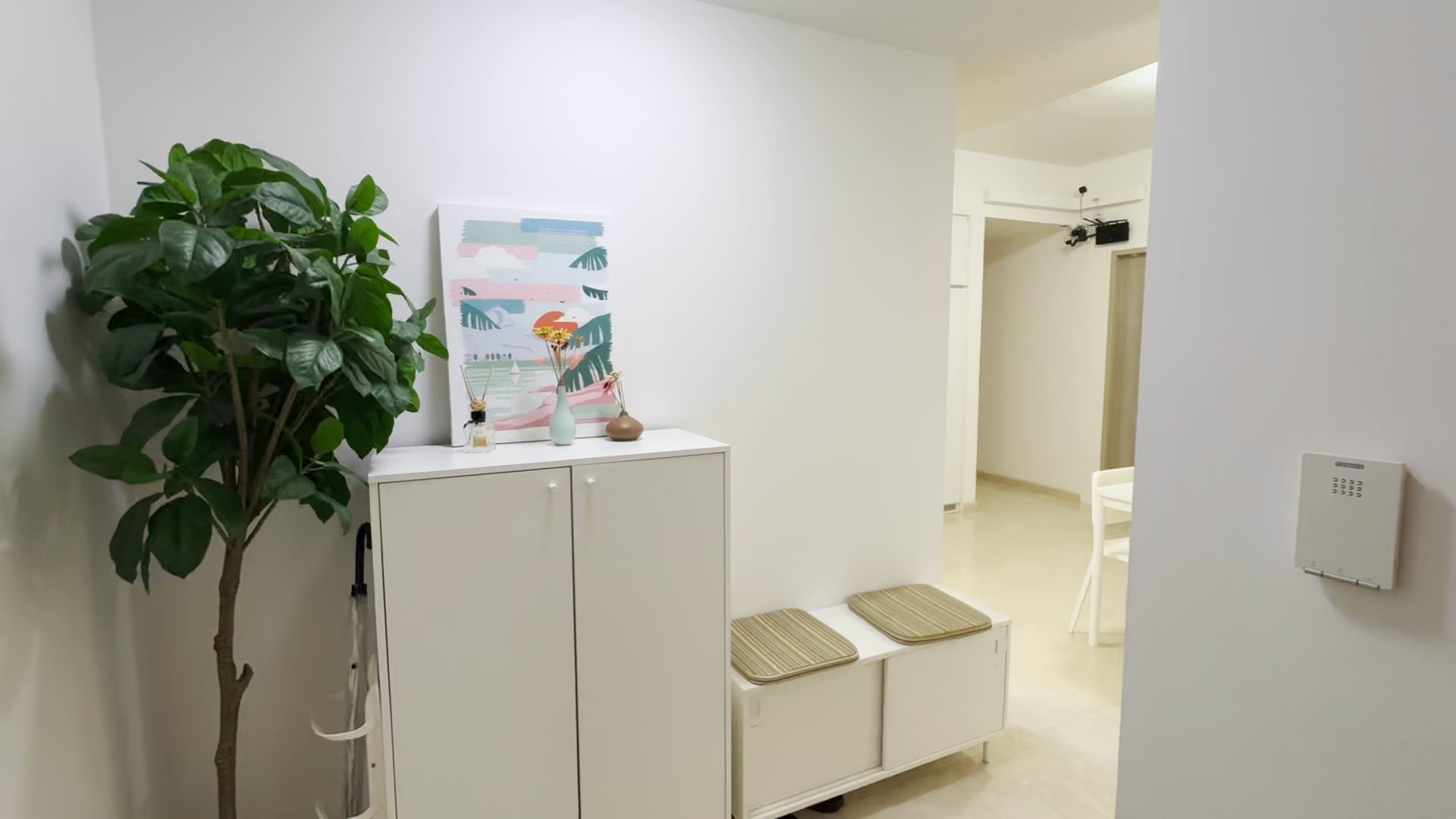 Common Room (Condo) for Rent in  The Glades - Image 5