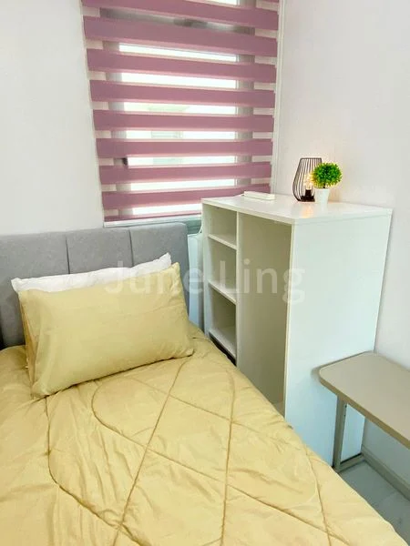 Common Room (Condo) for Rent in  The Glades - Image 2