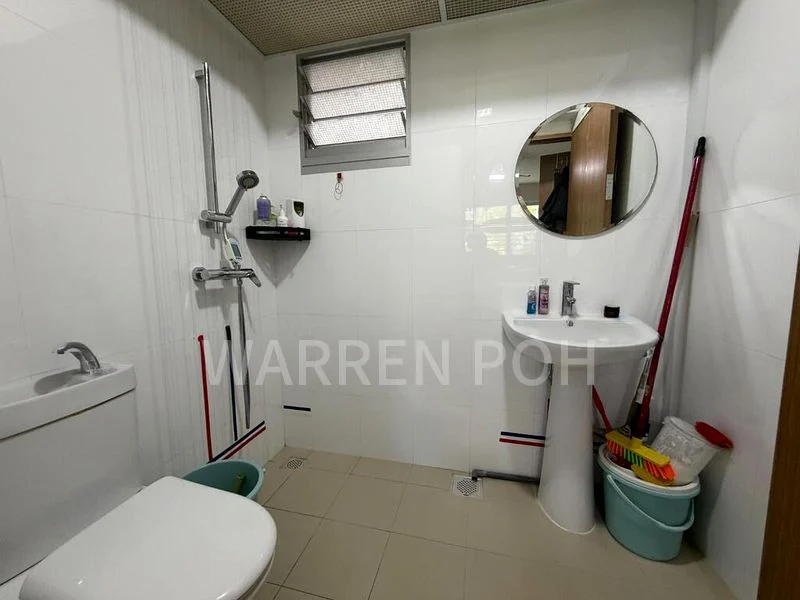 3 Room (3A) HDB for Sale in  Bukit Batok West Avenue 8 - Image 6
