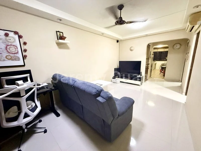 3 Room (3A) HDB for Sale in  343 Bukit Batok Street 34 - Image 3