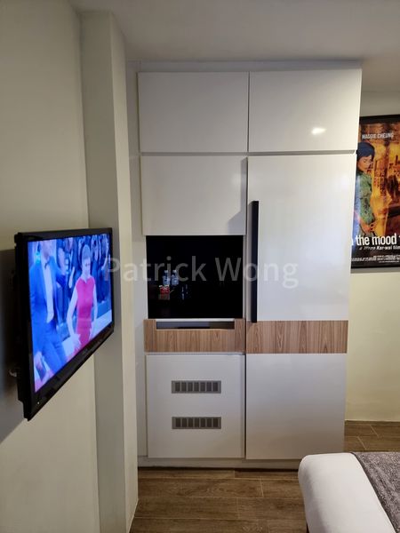 Other Retail for Rent: Mackenzie Road Hotel - Image 2