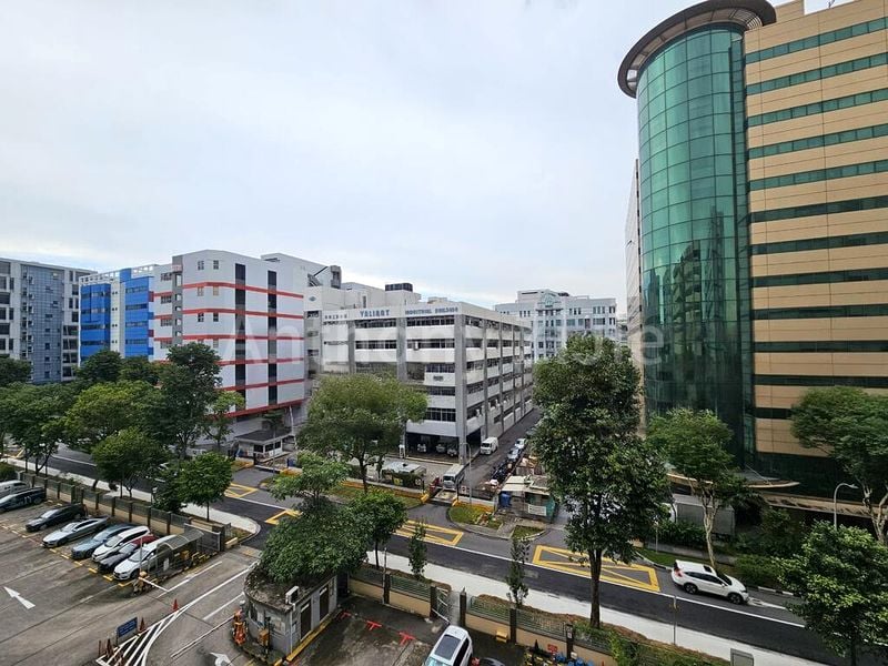 Light Industrial (B1) for Sale: Tong Lee Building - Image 5