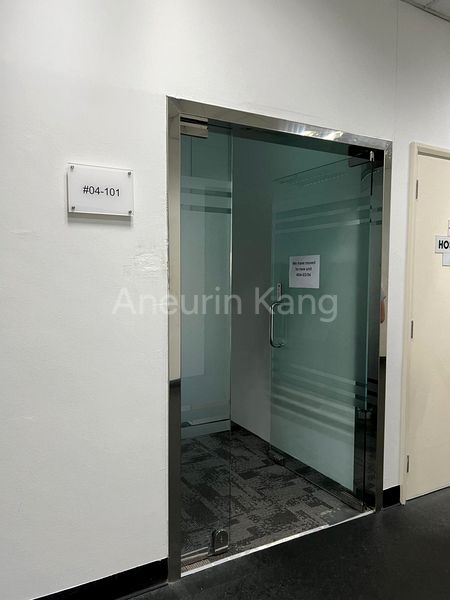 Light Industrial (B1) for Rent in  German Centre - Image 4