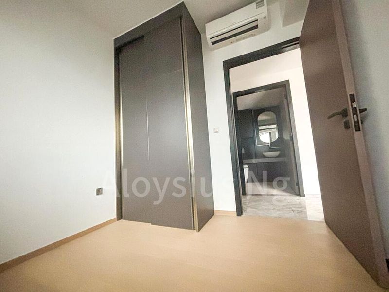 2 Bed Condo for Rent in  Newport Residences / Newport Tower - Image 3