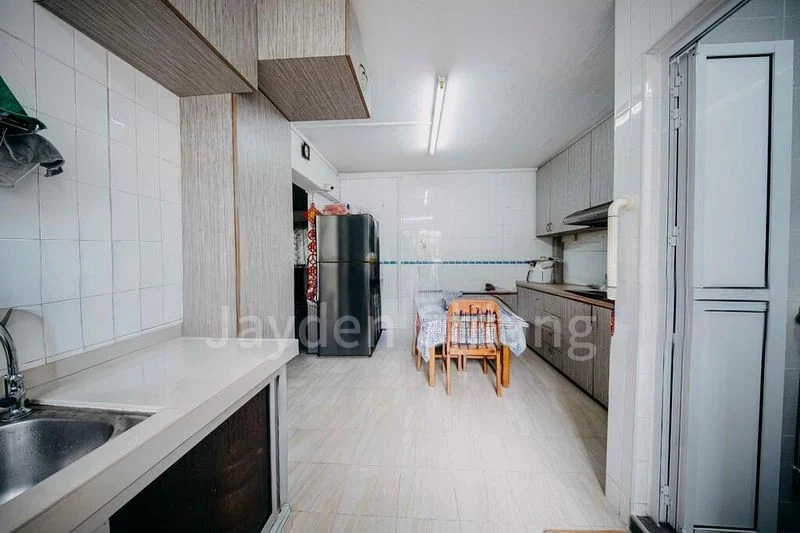 Maisonette HDB for Sale in  895 Tampines Street 81 - Image 6