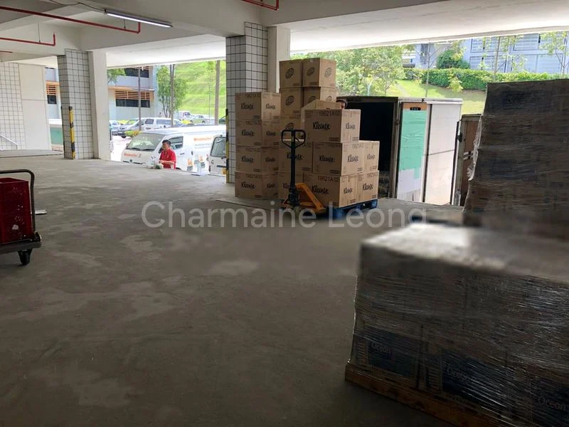 Light Industrial (B1) for Rent: Redhill Industrial Estate - Image 4