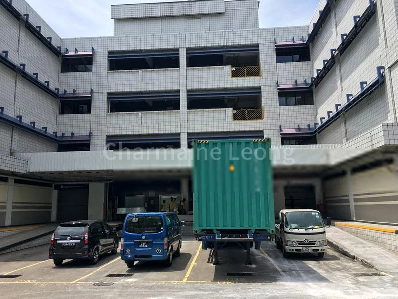 Light Industrial (B1) for Rent: Redhill Industrial Estate - Image 1