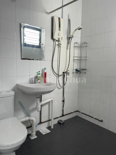 3 Room (3A) HDB for Rent in  235 Tampines Street 21 - Image 4