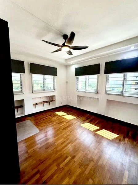 Executive HDB for Rent in  402 Bukit Batok West Avenue 7 - Image 5