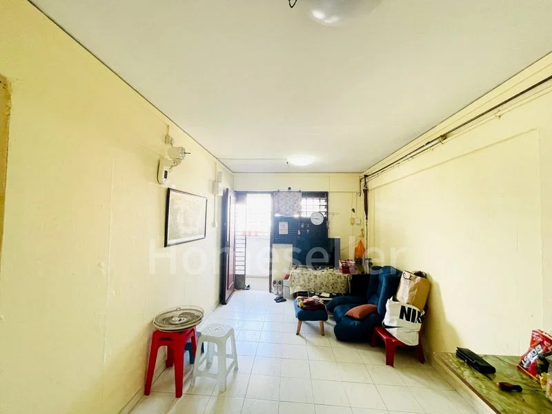 2 Room (2I) HDB for Sale in 406 Ang Mo Kio Avenue 10 - Image 1