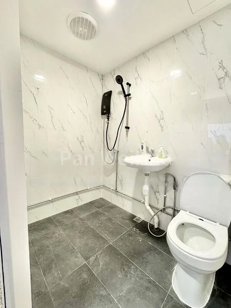 Common Room (Condo) for Rent in  Oxley Garden - Image 7