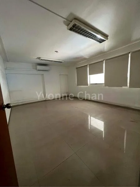 Light Industrial (B1) for Sale: Pioneer Lot - Image 4