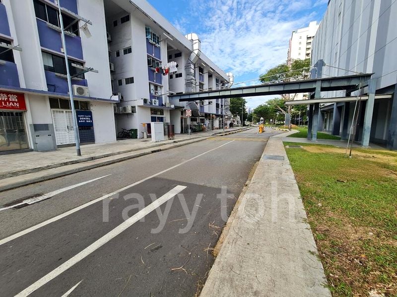 Shop / Shophouse for Sale: Bedok Central I Near ntuc and coffeeshop I Corner unit - Image 7