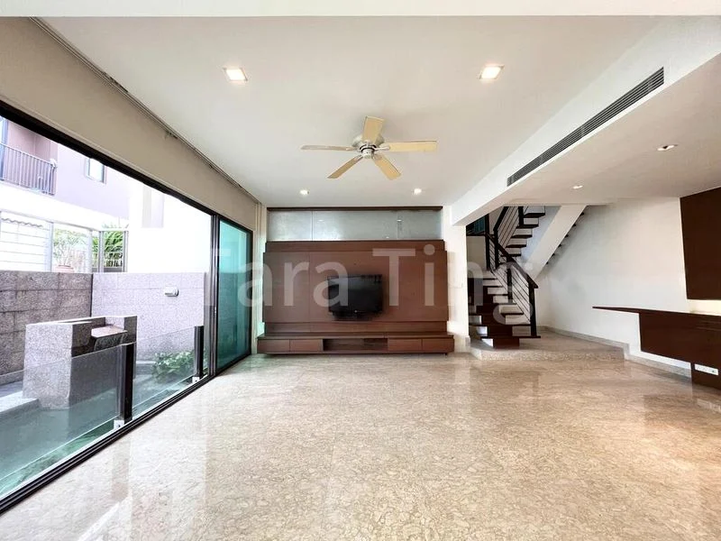 6 Bed Semi-Detached House (Landed) for Rent in Sennett Avenue - Image 1