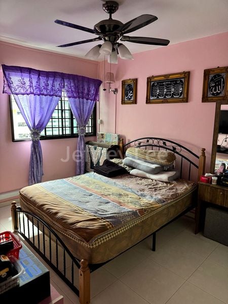 Common Room (HDB) for Rent in 488 Jurong West Avenue 1 - Image 1