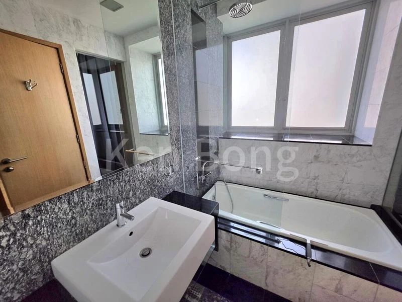 2 Bed Condo for Sale in  The Metz - Image 10