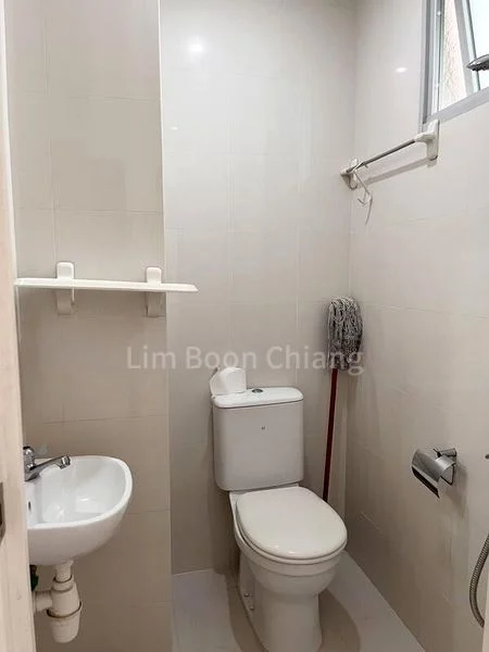 3 Bed Condo for Rent in The Raintree - Image 10