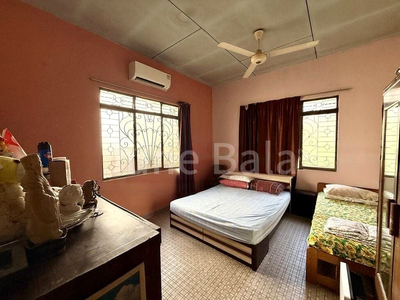 3 Bed Bungalow (Landed) for Sale in  Rochdale Road - Image 5