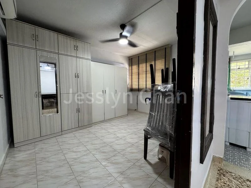 3 Room (3I) HDB for Rent in  8 Holland Avenue - Image 15