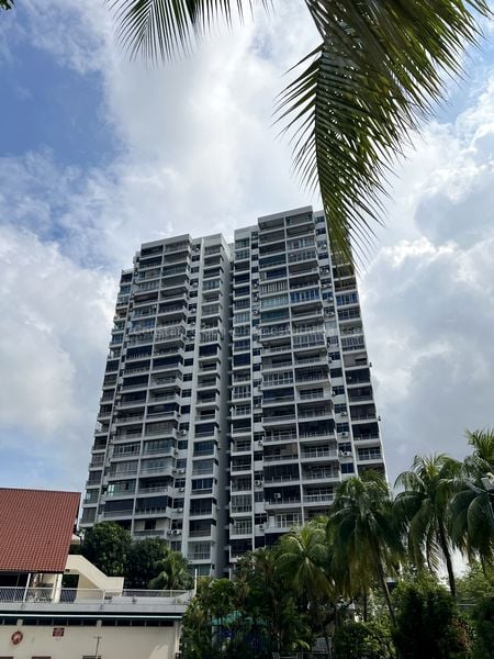 4 Bed Condo for Sale in Chuan Park - Image 3