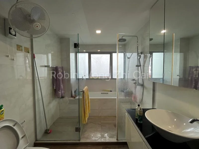 5 Bed Terraced House (Landed) for Sale in  Springhill - Image 5