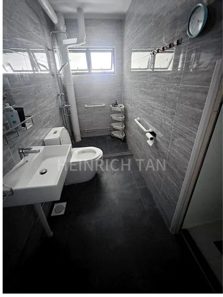 Common Room (HDB) for Rent in  539 Hougang Street 52 - Image 1