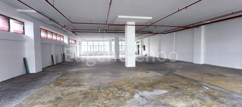 Light Industrial (B1) for Rent: 20 and 40 Footer truck loading, 3.7m ceiling height. No void space. - Image 2