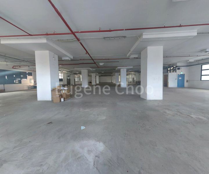 Light Industrial (B1) for Rent: 20 and 40 Footer truck loading, 3.7m ceiling height. No void space. - Image 5