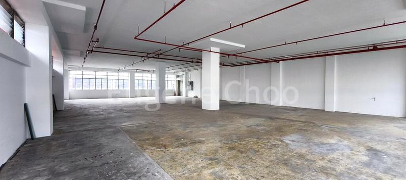 Light Industrial (B1) for Rent: 20 and 40 Footer truck loading, 3.7m ceiling height. No void space. - Image 3