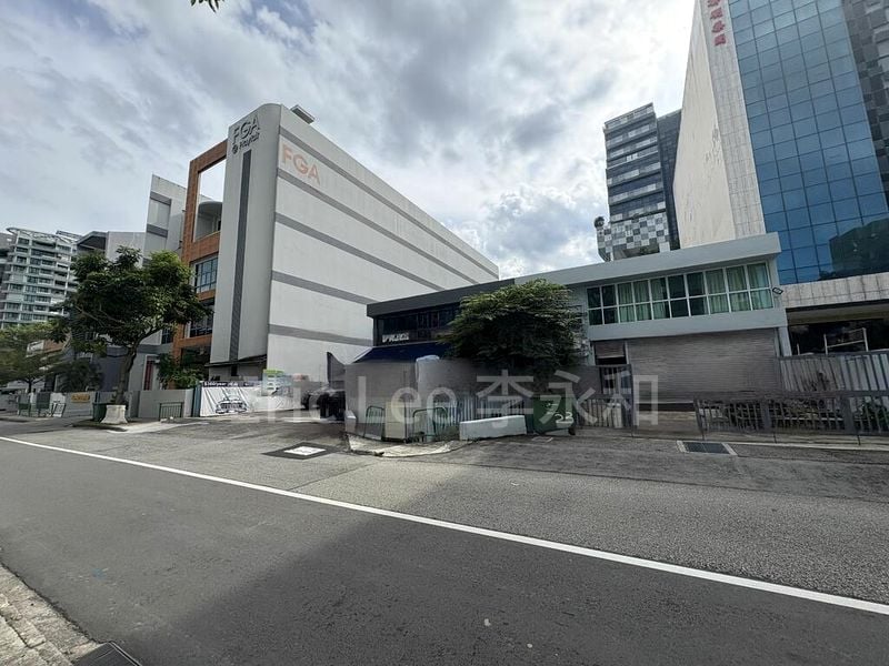 Warehouse for Sale: 23 Playfair Road - Image 5