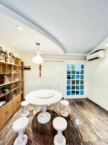 5 Room (5I) HDB for Rent in 661C Jurong West Street 64 - Image 10