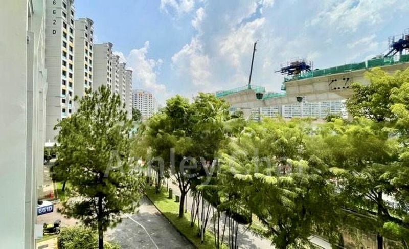 5 Room (5I) HDB for Rent in 661C Jurong West Street 64 - Image 5