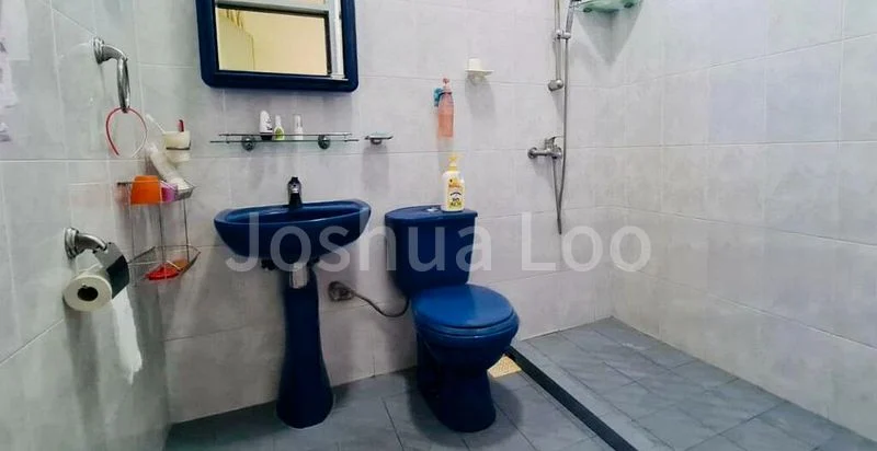 4 Bed Terraced House (Landed) for Sale in  Ang Mo Kio Avenue 4 - Image 5