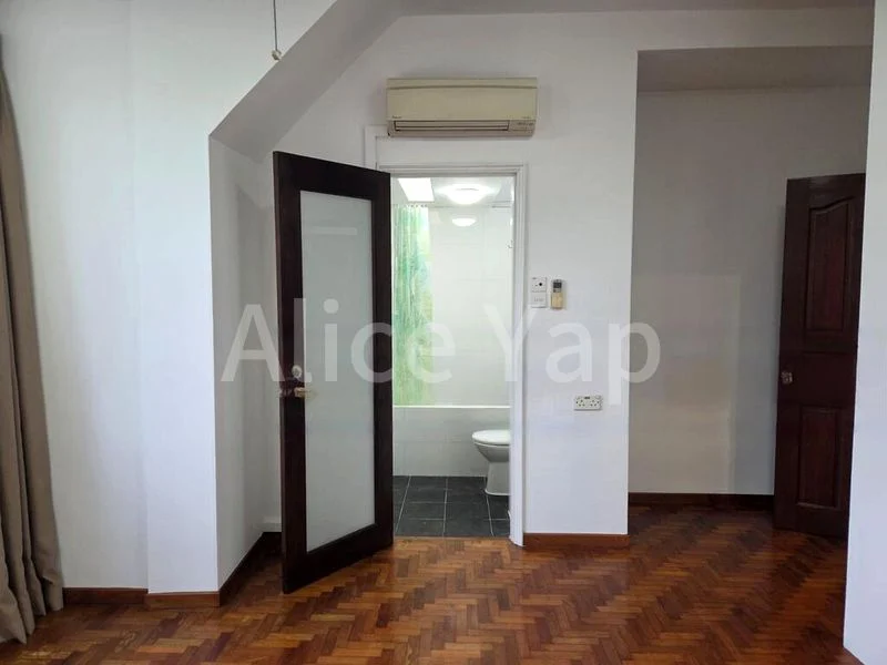 4 Bed Terraced House (Landed) for Rent in  Airview Park - Image 11