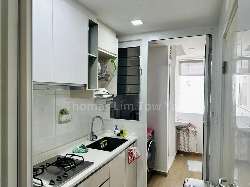 4 Bed Executive Condo for Sale in  Forestville - Image 10