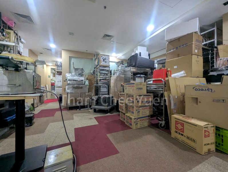 Light Industrial (B1) for Rent: EPL Building - Image 4