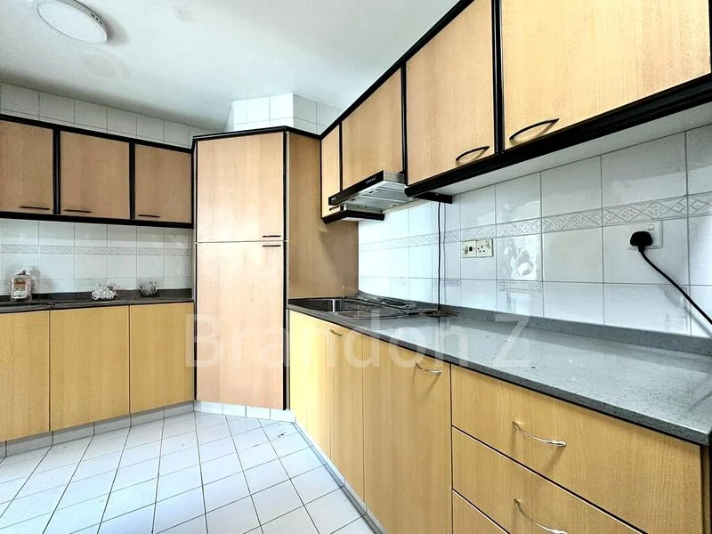 2 Bed Apartment (Condo) for Rent in  Canne Lodge - Image 6