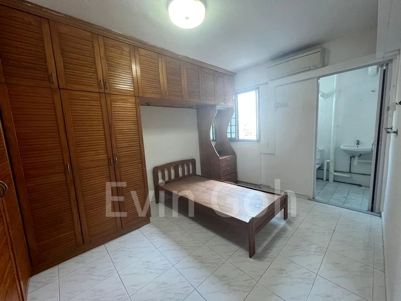 3 Room (3A) HDB for Rent in  220 Yishun Street 21 - Image 5