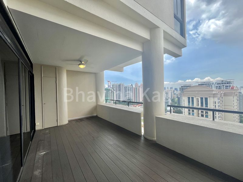 4+1 Bed Condo for Rent in  The Colonnade - Image 4