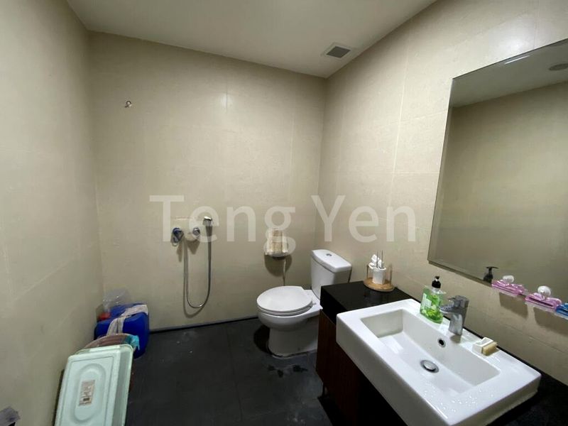 Light Industrial (B1) for Sale: Apex on Henderson - Image 6