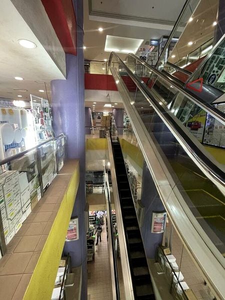 Shop / Shophouse for Sale: Sim Lim Tower - Image 4