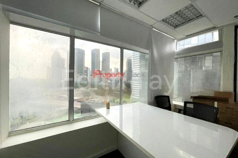 Office for Sale: Fully Furnished Office with Amazing City Views – Just Steps from Nicoll Highway MRT - Image 1