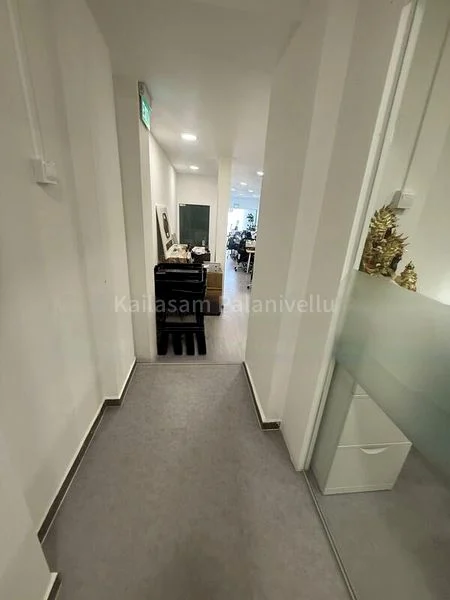 Shop / Shophouse for Rent: South Bridge Road - Image 2
