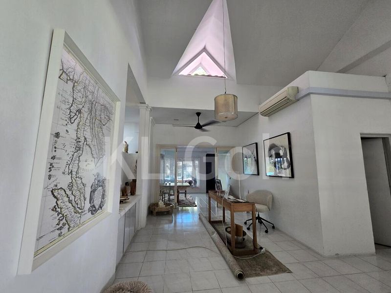 5 Bed Bungalow (Landed) for Sale in  Belmont Road - Image 3