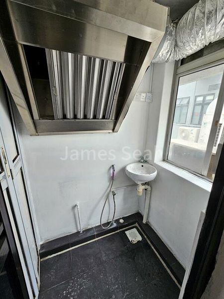 Shop / Shophouse for Rent: Circular Road - Image 2