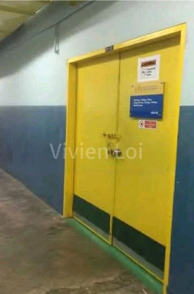 Light Industrial (B1) for Sale: Valiant Industrial Building - Image 3