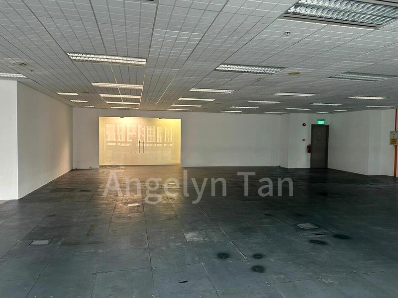 Office for Rent: Prudential Tower - Image 5